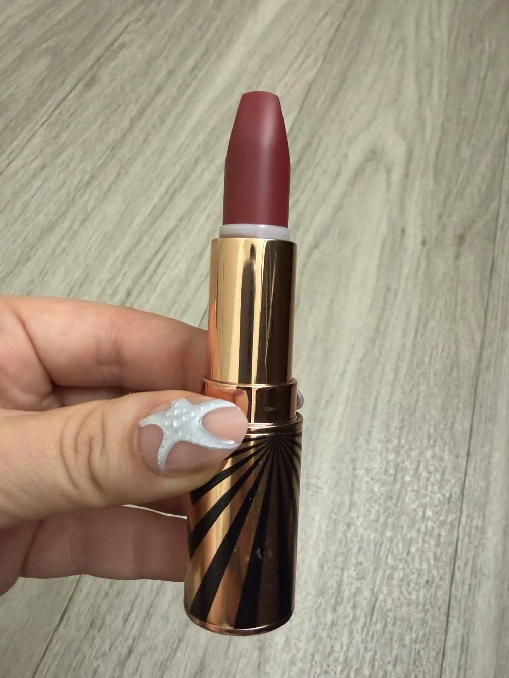 New Charlotte Tilbury Hot Lips 2 Lipstick Viva La Vergara